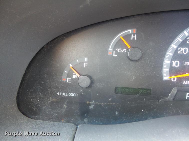 image for item DB6393 2001 Ford F150 XL pickup truck