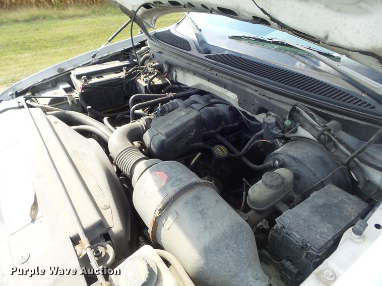 image for item DB6393 2001 Ford F150 XL pickup truck