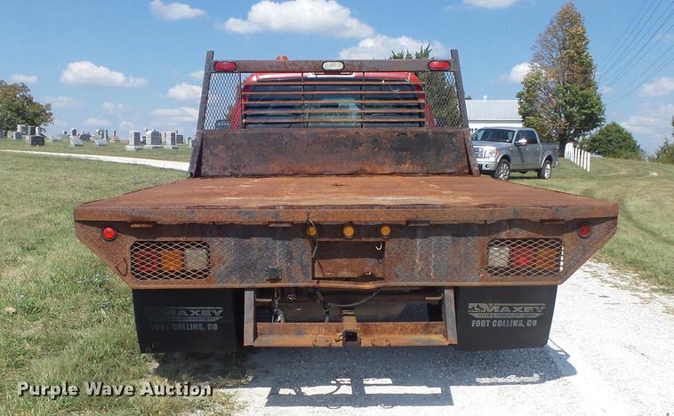 image for item DB6398 2001 Chevrolet Silverado 3500 Ext. Cab flatbed pickup truck