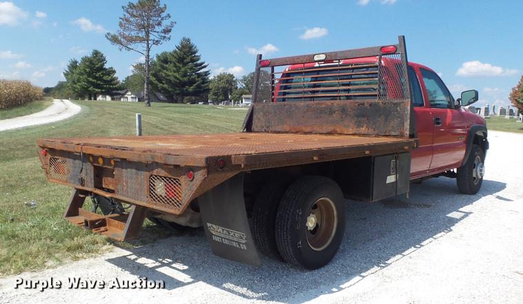 image for item DB6398 2001 Chevrolet Silverado 3500 Ext. Cab flatbed pickup truck