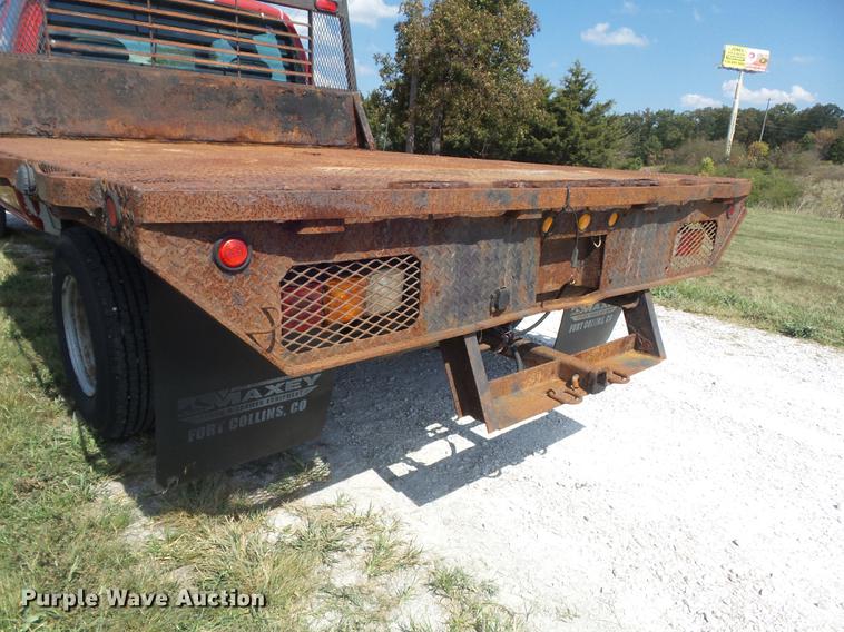 image for item DB6398 2001 Chevrolet Silverado 3500 Ext. Cab flatbed pickup truck