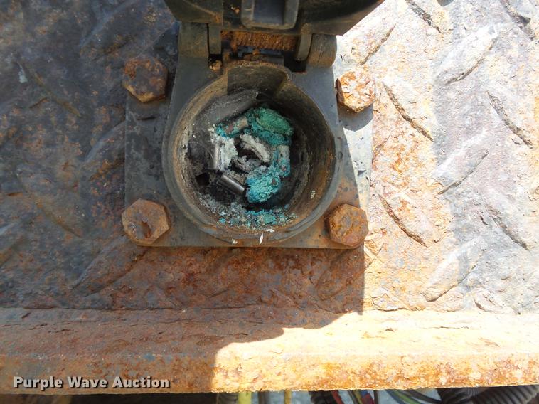 image for item DB6398 2001 Chevrolet Silverado 3500 Ext. Cab flatbed pickup truck