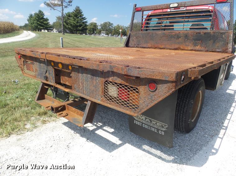 image for item DB6398 2001 Chevrolet Silverado 3500 Ext. Cab flatbed pickup truck