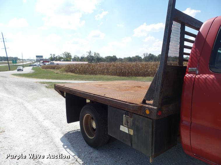 image for item DB6398 2001 Chevrolet Silverado 3500 Ext. Cab flatbed pickup truck