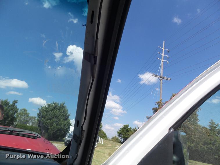 image for item DB6398 2001 Chevrolet Silverado 3500 Ext. Cab flatbed pickup truck