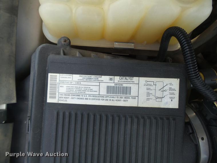 image for item DB6398 2001 Chevrolet Silverado 3500 Ext. Cab flatbed pickup truck