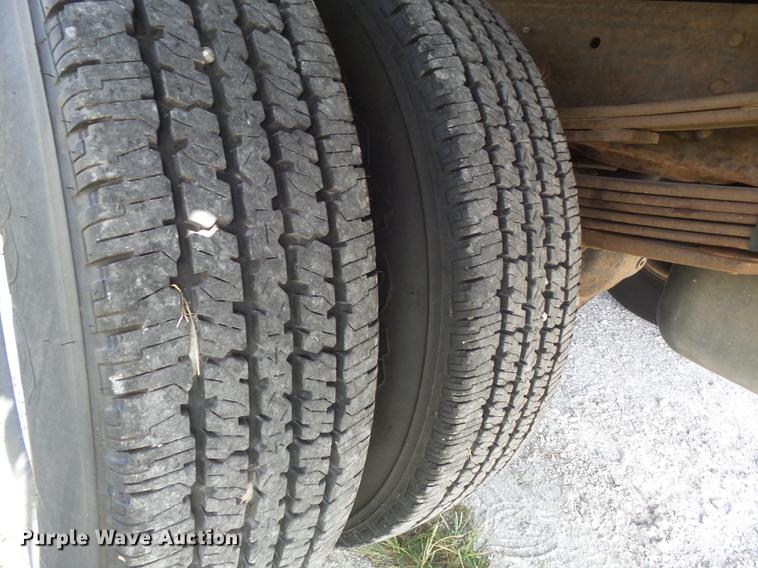 image for item DB6398 2001 Chevrolet Silverado 3500 Ext. Cab flatbed pickup truck