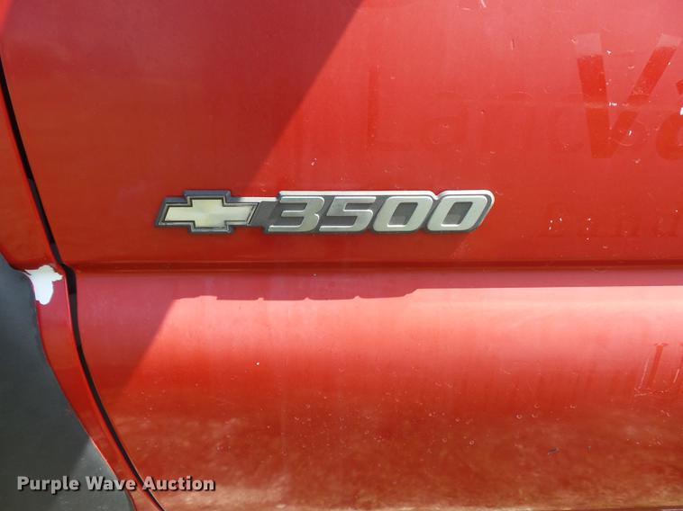 image for item DB6398 2001 Chevrolet Silverado 3500 Ext. Cab flatbed pickup truck
