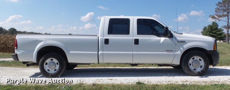 image for item DB6402 2007 Ford F350 Super Duty XL Crew Cab pickup truck