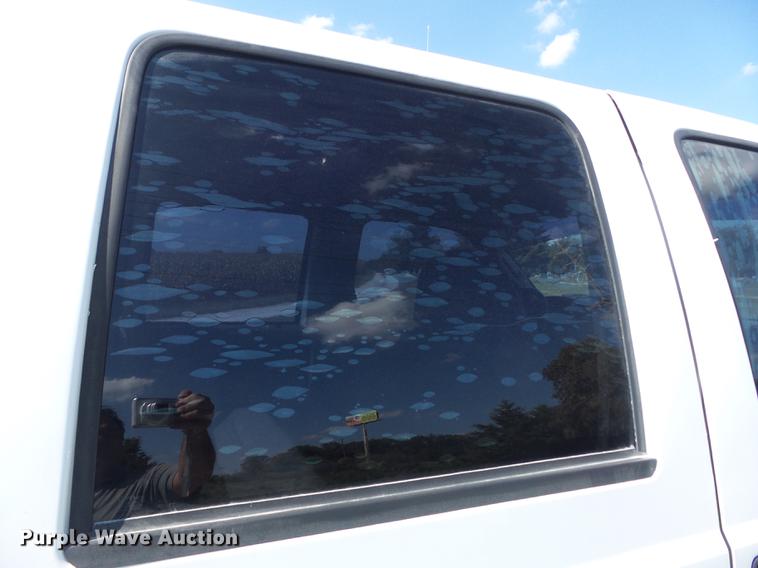 image for item DB6402 2007 Ford F350 Super Duty XL Crew Cab pickup truck