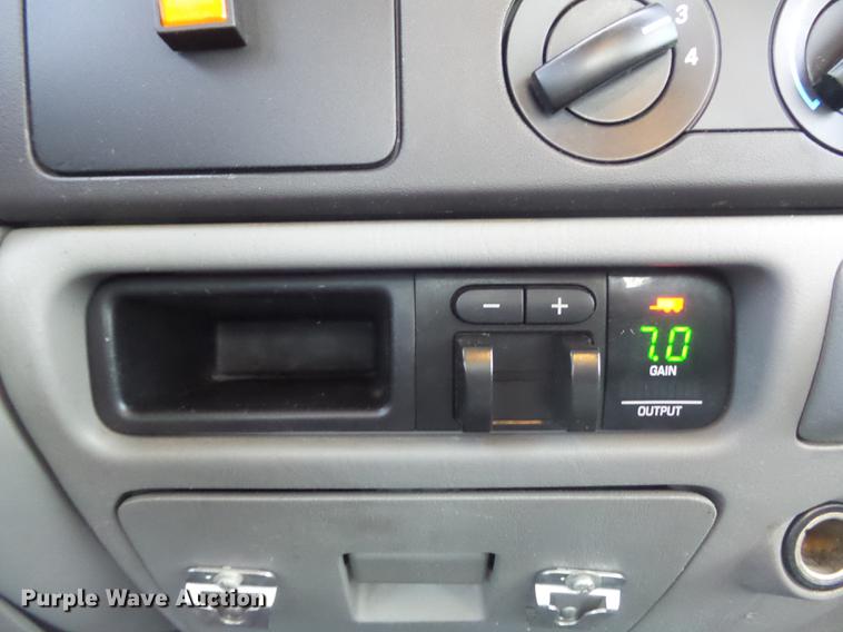 image for item DB6402 2007 Ford F350 Super Duty XL Crew Cab pickup truck