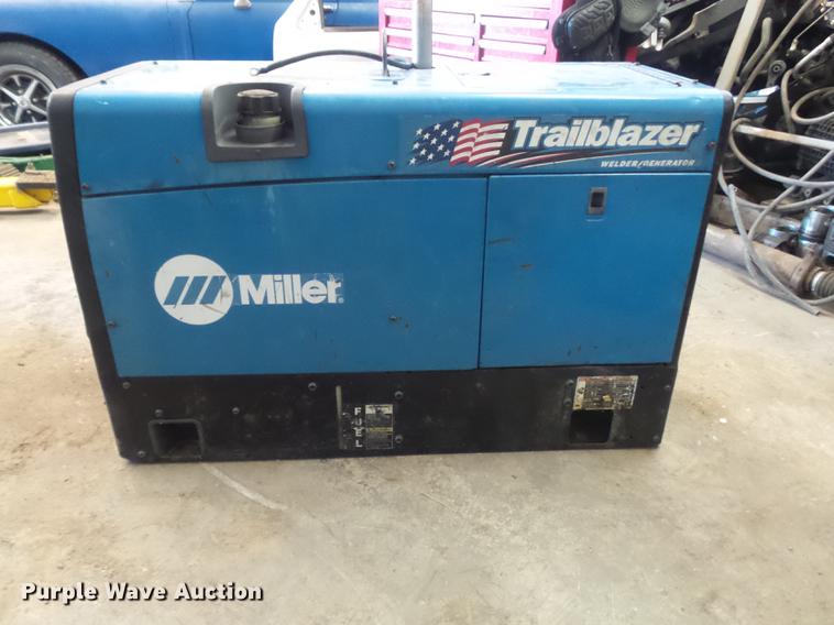 image for item DB6405 Miller Trailblazer 302 welder/generator