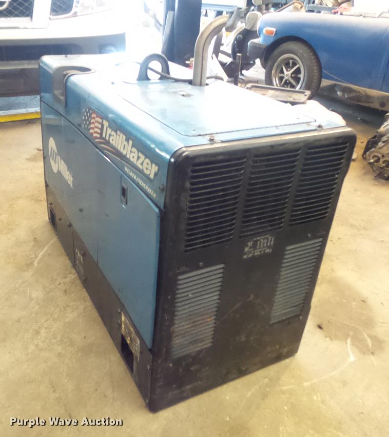 image for item DB6405 Miller Trailblazer 302 welder/generator