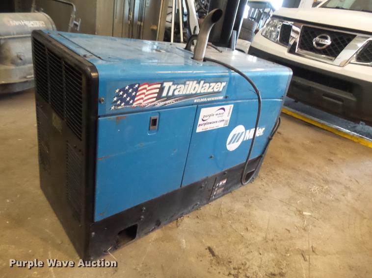 image for item DB6405 Miller Trailblazer 302 welder/generator