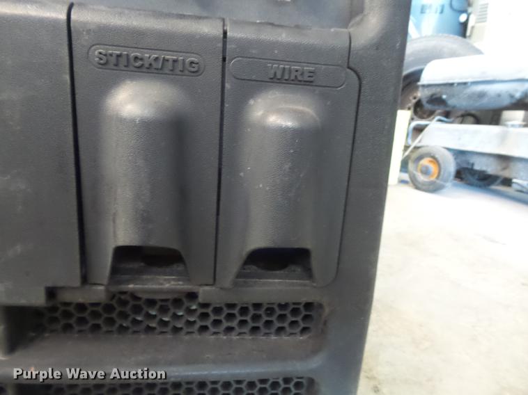 image for item DB6405 Miller Trailblazer 302 welder/generator