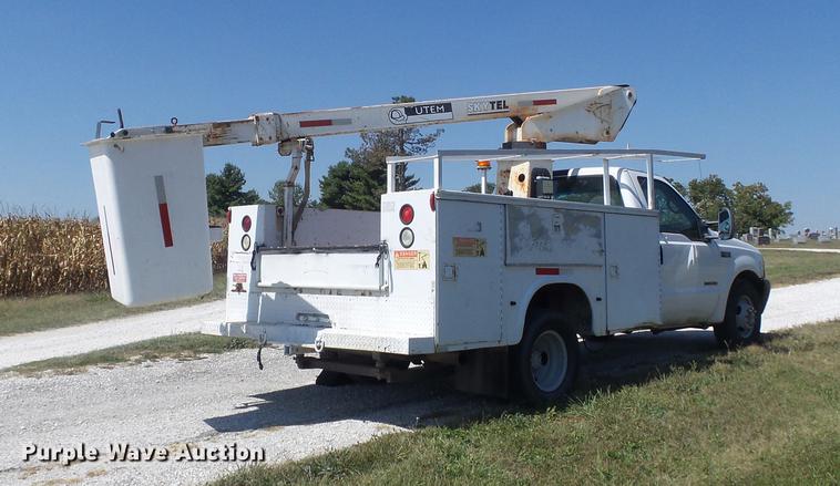 image for item DB6408 2000 Ford F350 Super Duty XL bucket truck