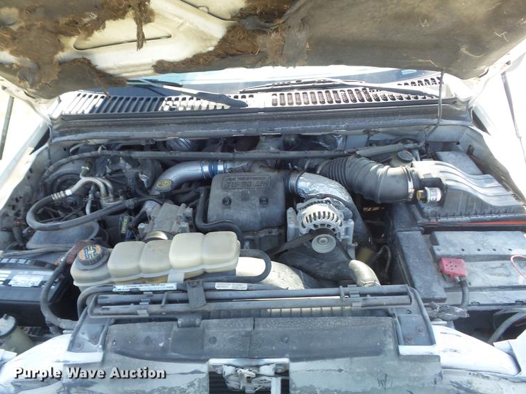 image for item DB6408 2000 Ford F350 Super Duty XL bucket truck