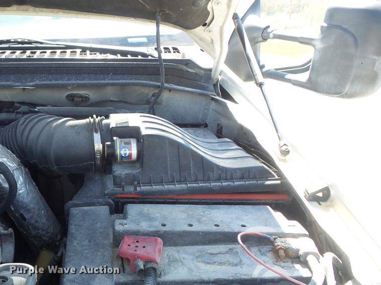 image for item DB6408 2000 Ford F350 Super Duty XL bucket truck