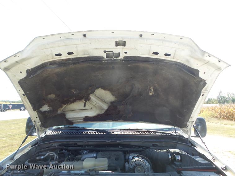 image for item DB6408 2000 Ford F350 Super Duty XL bucket truck