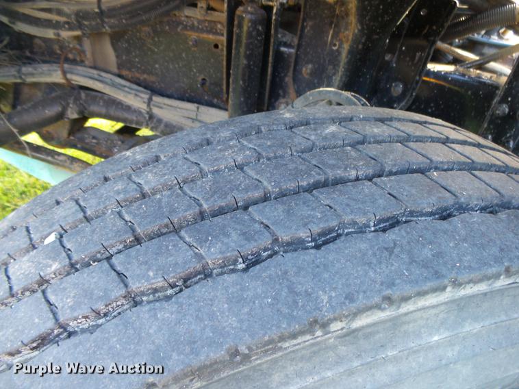 image for item DB7372 2001 Sterling SC7000 road patcher truck