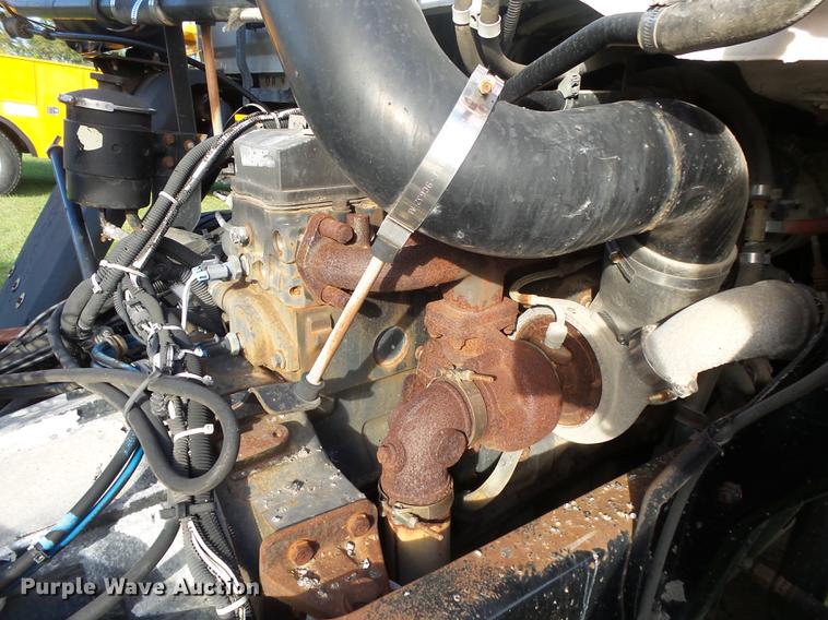 image for item DB7372 2001 Sterling SC7000 road patcher truck