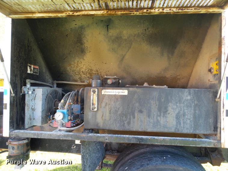 image for item DB7372 2001 Sterling SC7000 road patcher truck