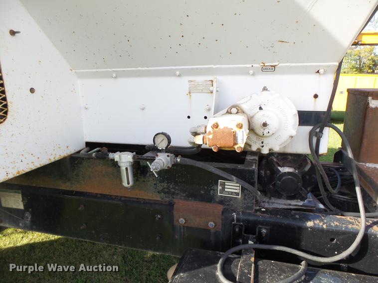 image for item DB7372 2001 Sterling SC7000 road patcher truck