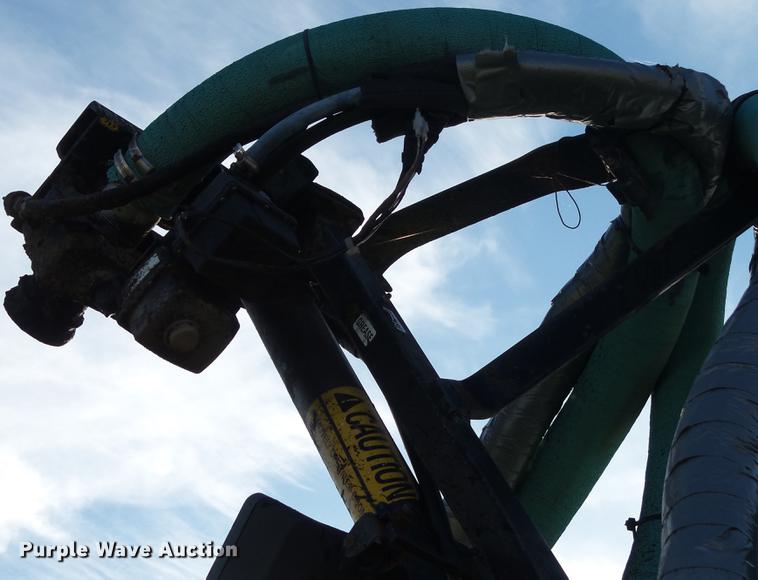 image for item DB7372 2001 Sterling SC7000 road patcher truck