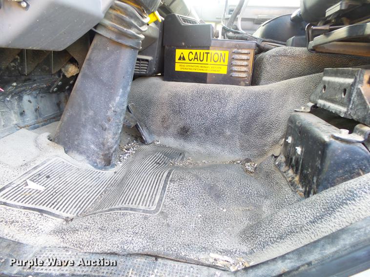 image for item DB7372 2001 Sterling SC7000 road patcher truck