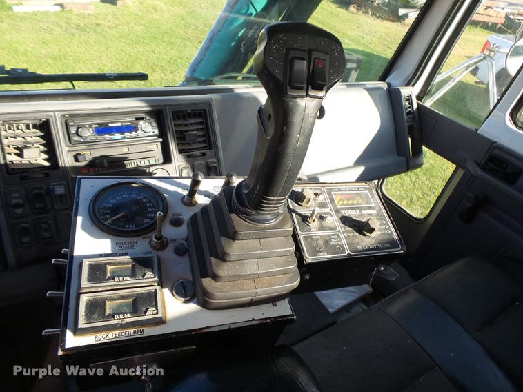 image for item DB7372 2001 Sterling SC7000 road patcher truck