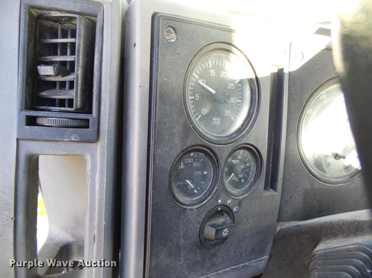 image for item DB7372 2001 Sterling SC7000 road patcher truck