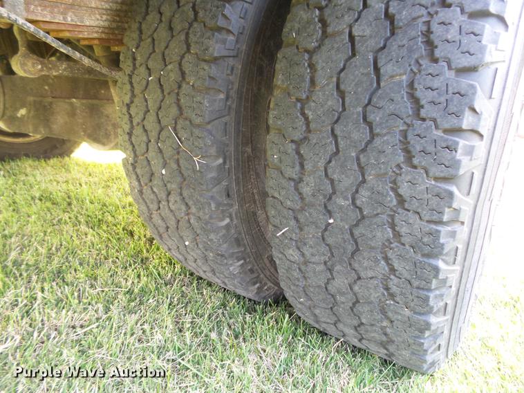 image for item DB7375 2013 Ford F350 Super Duty SuperCab utility bed pickup truck