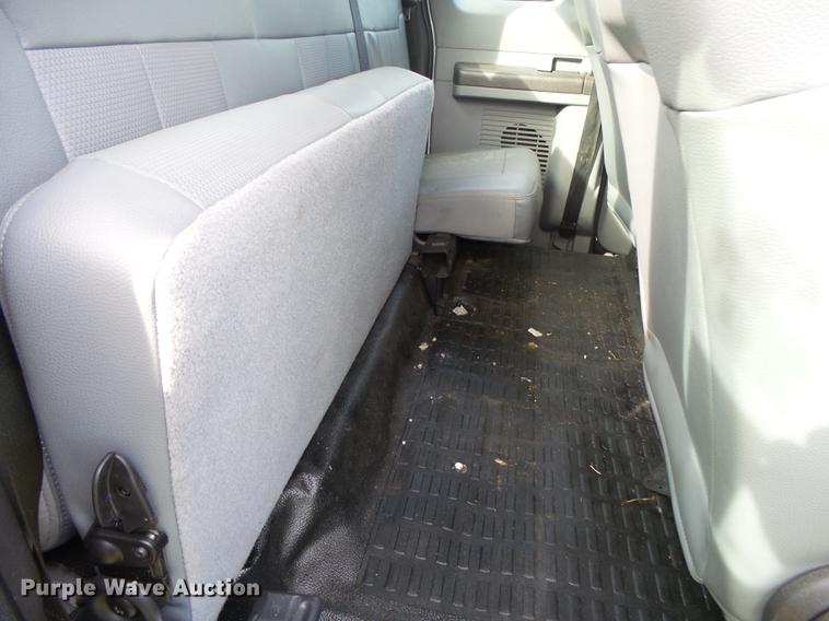 image for item DB7375 2013 Ford F350 Super Duty SuperCab utility bed pickup truck