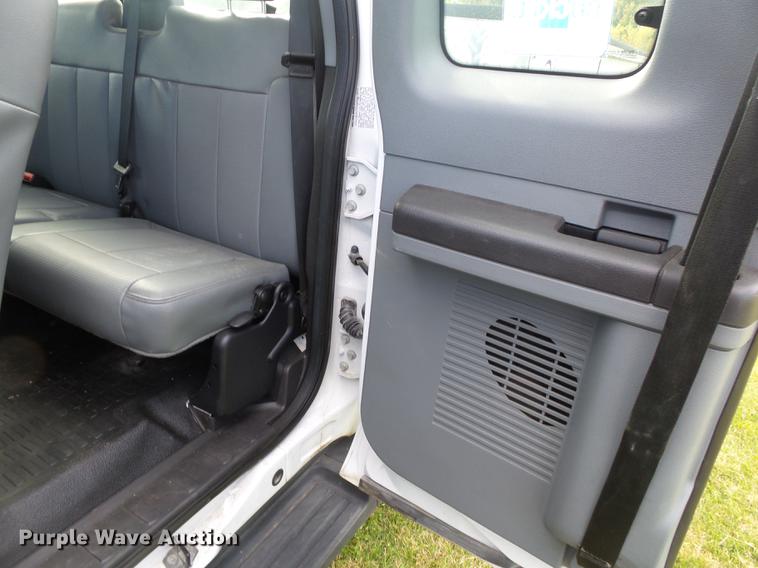 image for item DB7375 2013 Ford F350 Super Duty SuperCab utility bed pickup truck