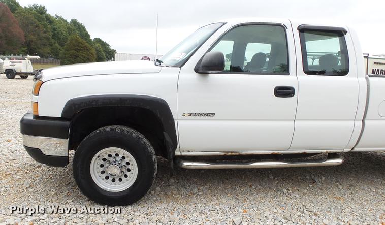 image for item DB7379 2006 Chevrolet Silverado 2500HD Ext. Cab pickup truck