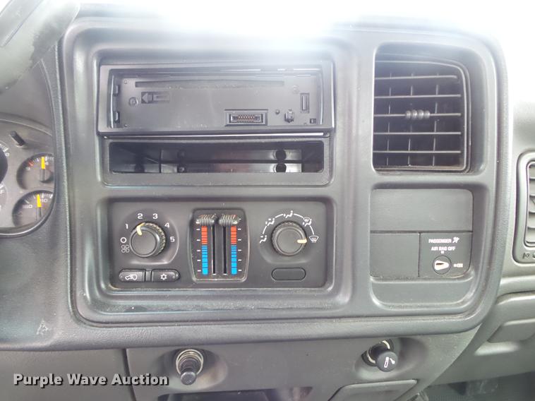 image for item DB7379 2006 Chevrolet Silverado 2500HD Ext. Cab pickup truck