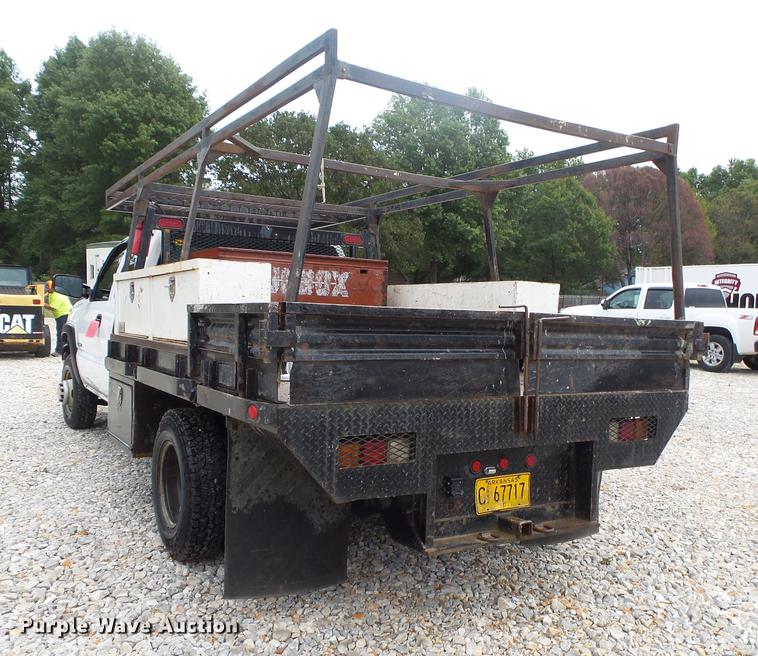 image for item DB7381 2006 Chevrolet Silverado 3500 Ext. Cab flatbed pickup truck