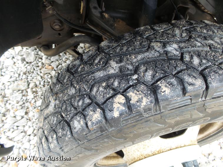 image for item DB7381 2006 Chevrolet Silverado 3500 Ext. Cab flatbed pickup truck