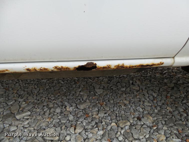 image for item DB7381 2006 Chevrolet Silverado 3500 Ext. Cab flatbed pickup truck