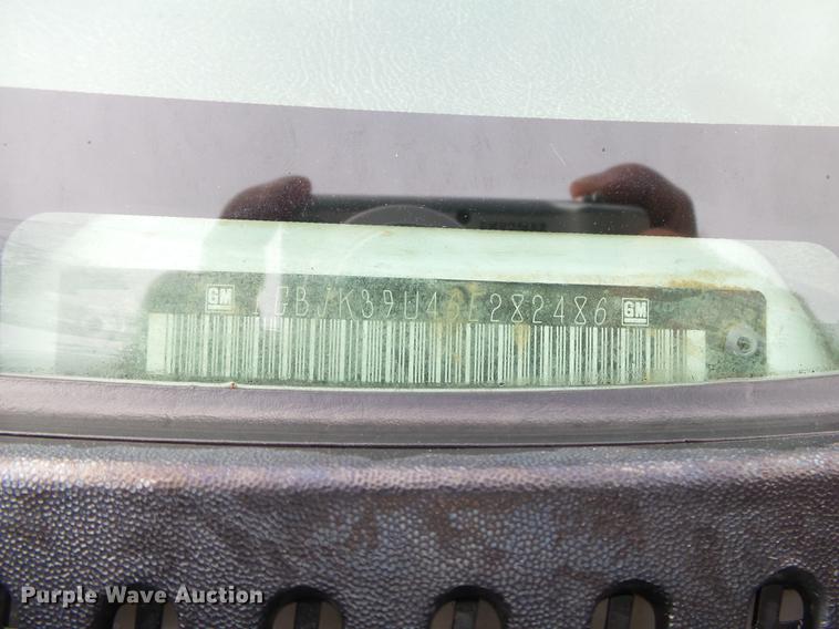 image for item DB7381 2006 Chevrolet Silverado 3500 Ext. Cab flatbed pickup truck