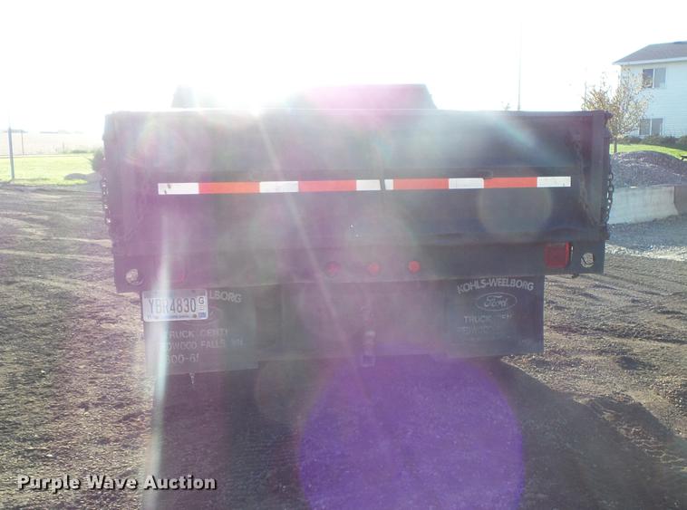 image for item DB8099 2000 Ford F550 Super Duty dump truck