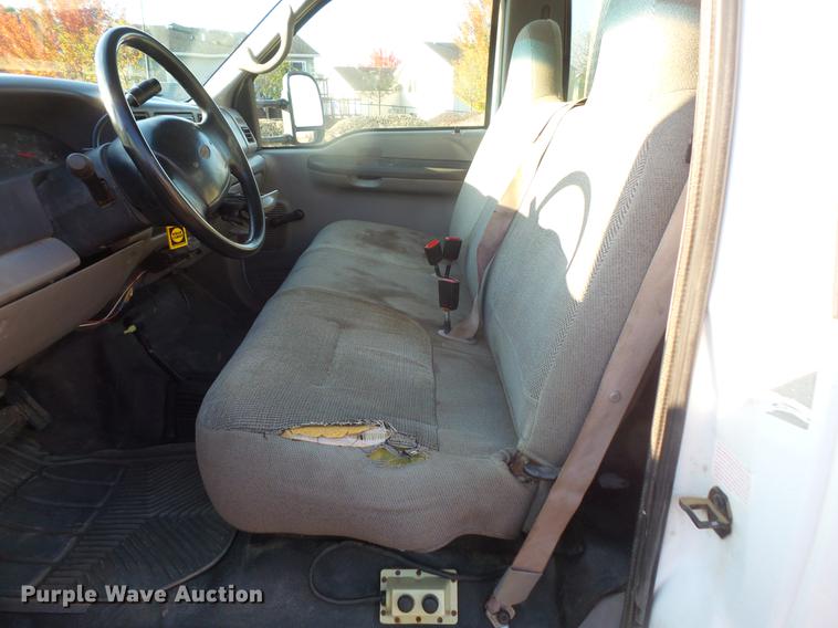 image for item DB8099 2000 Ford F550 Super Duty dump truck