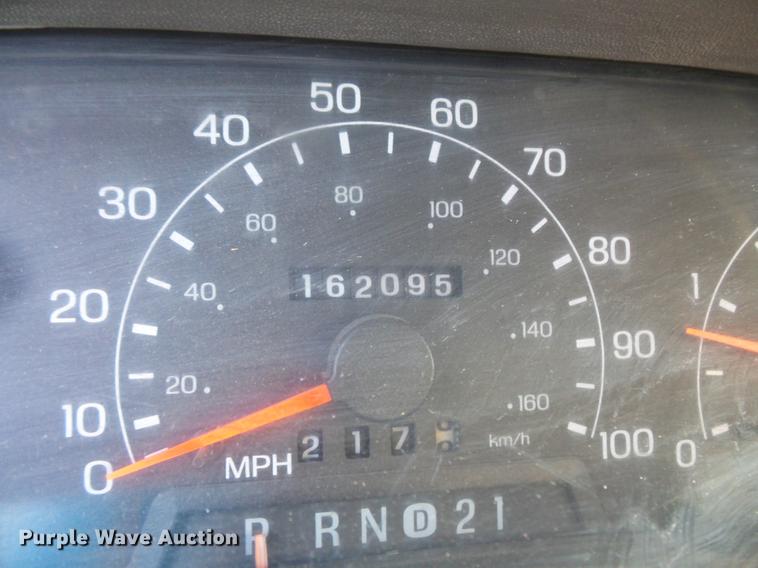 image for item DB8099 2000 Ford F550 Super Duty dump truck