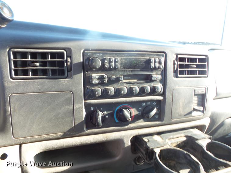 image for item DB8099 2000 Ford F550 Super Duty dump truck