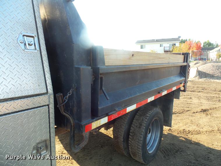 image for item DB8099 2000 Ford F550 Super Duty dump truck
