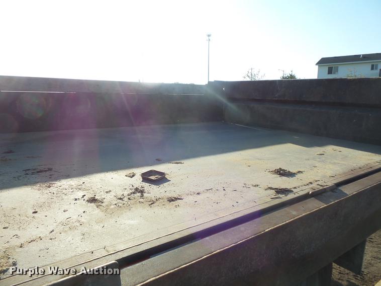 image for item DB8099 2000 Ford F550 Super Duty dump truck