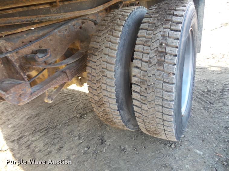 image for item DB8099 2000 Ford F550 Super Duty dump truck