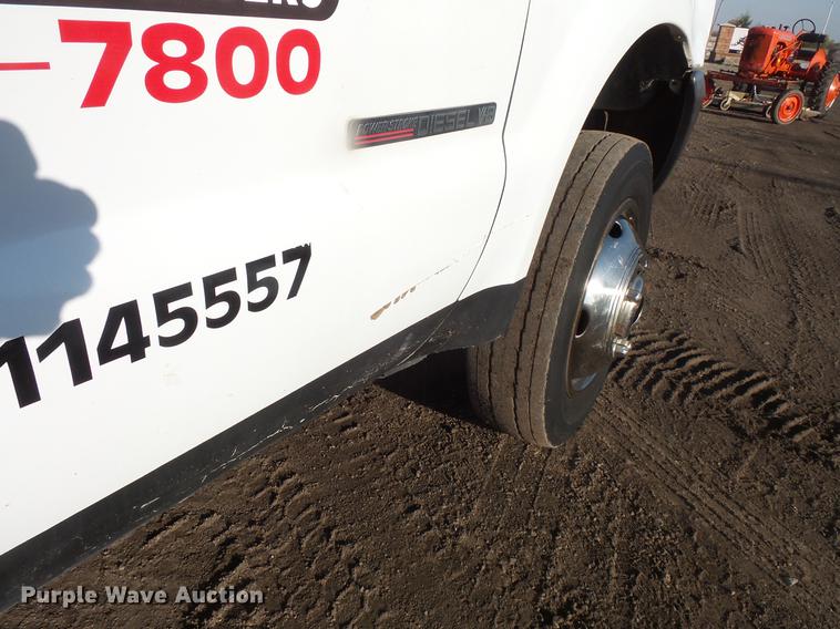 image for item DB8099 2000 Ford F550 Super Duty dump truck