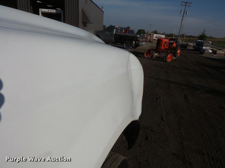 image for item DB8099 2000 Ford F550 Super Duty dump truck