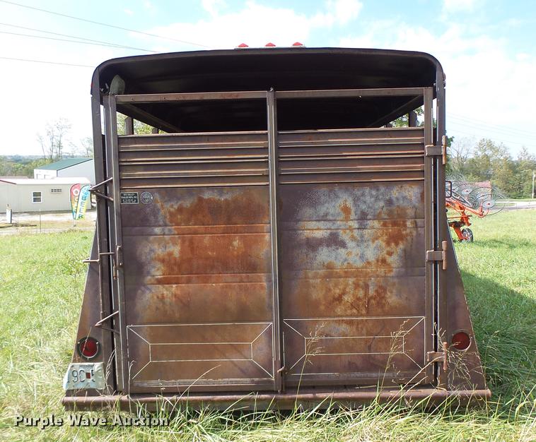 image for item DB9975 1995 Big Valley livestock trailer